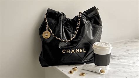 Chanel 22 purse